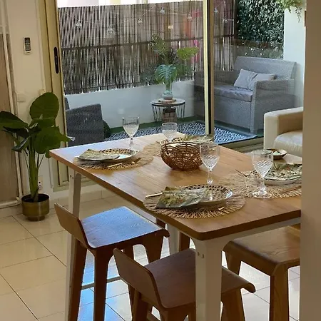 Centre De Les Pins 100m Plages Easy Check-in Apartment