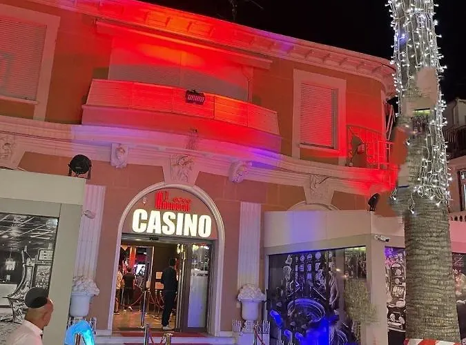 Centre De Les Pins 100m Plages Easy Check-in Жюан-ле-Пен