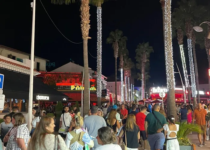 Апартаменти Centre De Les Pins 100m Plages Easy Check-in Жюан-ле-Пен